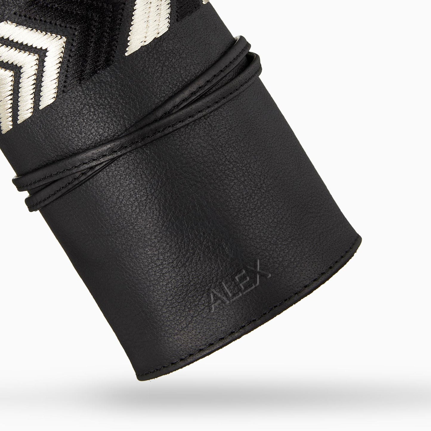 Gaucho Techroll Black Kit With Power Bank 6